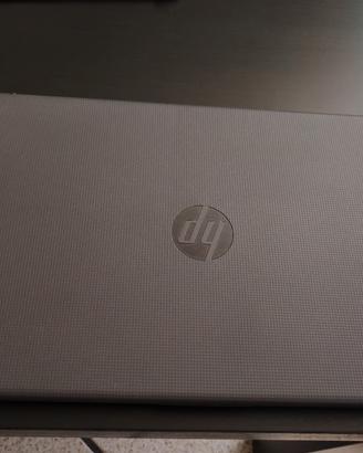 HP 255 15.6 RYZEN 5 RAM 8 SSD 512 GB