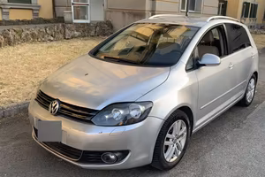 Golf Plus Highline 2.0 TDI 2010 - passaggio maggio