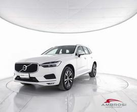 VOLVO XC60 B4 (d) AWD Geartronic Momentum Pro