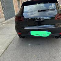 Portellone porsche macan