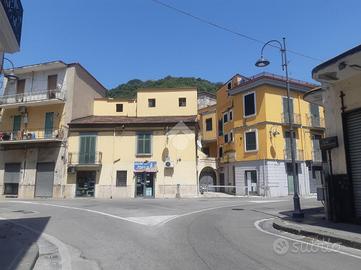 CASA SEMINDIPENDENTE A NOCERA INFERIORE