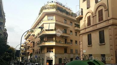3 LOCALI A ROMA