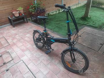 bicicletta con pedalata assistita