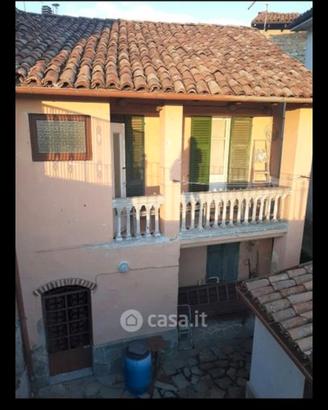 Casa in borgo storico piemontese