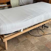 Letto con rete motorizzata