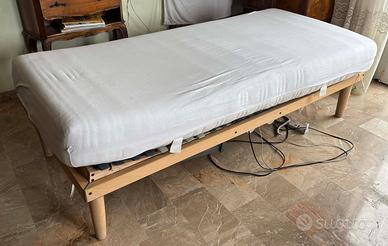 Letto con rete motorizzata
