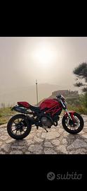 Ducati Monster 796