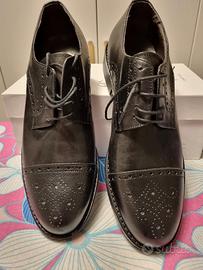 Scarpe inglesi nr 44 nere nuove