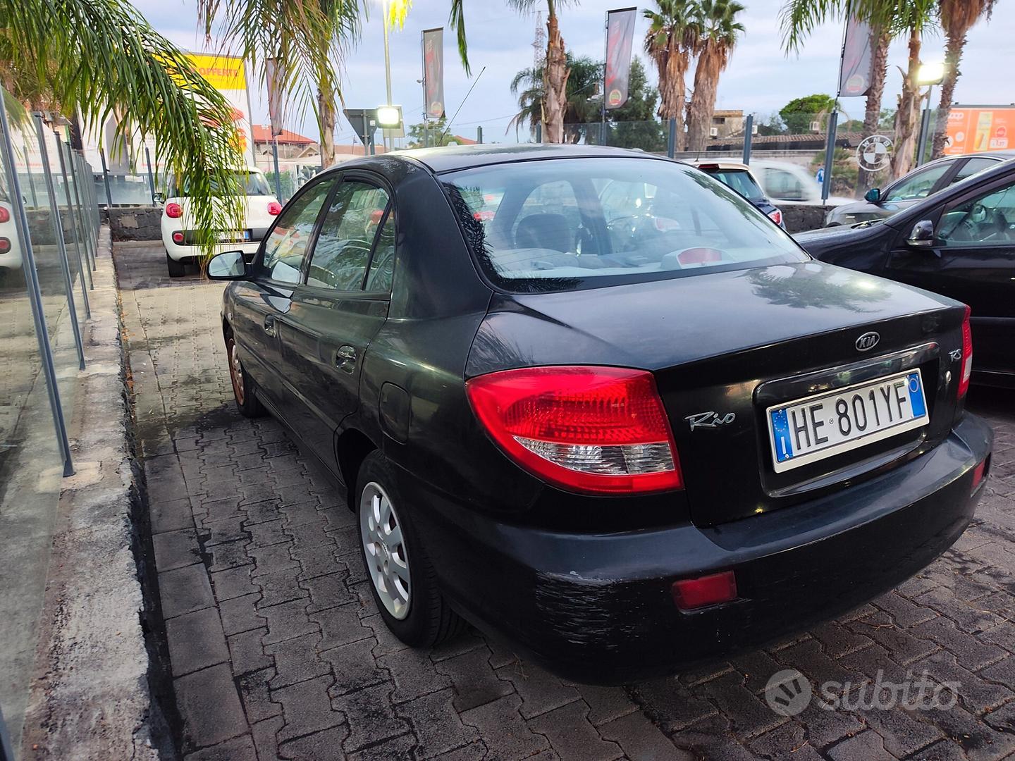 Kia Rio 2004 photo 4