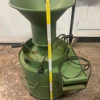 Macchina per cardare la lana