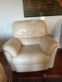 Poltrona Divani & Divani in pelle