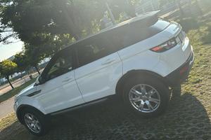 Range Rover Evoque 2.2 TD4-AUTOMATICA-ANNO 2014