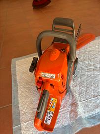 MOTOSEGA PROFESSIONALE HUSQVARNA