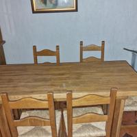 Set Tavolo, sedie e credenza da cucina