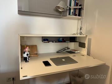 36e8 Desk – Scrivania al muro