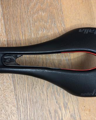 Sella Italia SLR Carbon