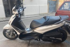 Piaggio Beverly 350 Sport tourer 2016