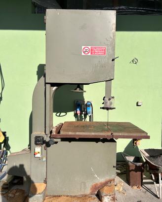 Bindella / Sega a nastro in ghisa CENTAURO CL 900