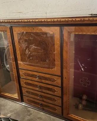 Credenza a chi la viene a ritirare