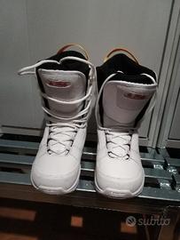 Scarponi da snowboard da donna bianchi marca Firef