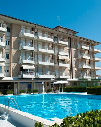 Frontemare,piscina,monoloc.,vista strada,pz Milano