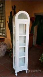 Vetrina a Cupola in Noce Massello Shabby Chic 