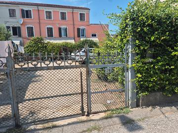 Casa a 2 piani, cortile grande, aSoave