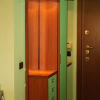 Mobile ingresso sospeso con specchio e luci