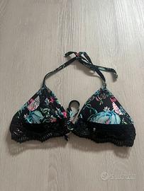 Costume tezenis floreale