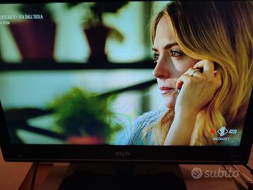 Tv 22 pollici MyTv con decoder esterno,cavo HDMI