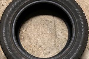 Pneumatici invernali 205/55/16