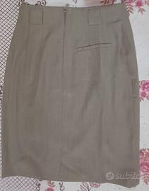 Gonna al ginocchio beige elegante da ufficio