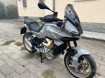 Moto Guzzi V100 Mandello Aviazione Navale