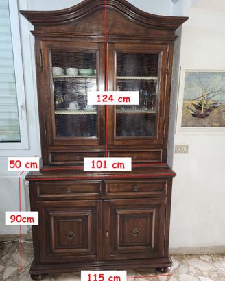 Credenza con vetrinetta