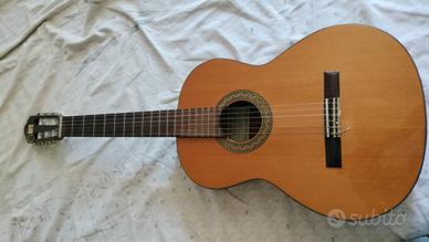 chitarra classica Alambra