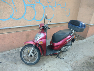 Scooter kymco