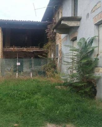 Immobile in asta di 312 m² con 4 locali a Cerreto 