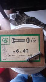 bulloni con dado M6 x 40