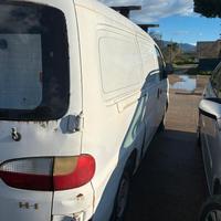 Hyundai H-1 2.5 TD furgone – 180.000 km –