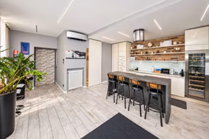 Appartamento di 105 m² con 3 locali e box auto a M