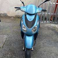 scooter 125 piaggio carnaby