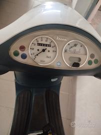 Vespa et2 50 tenuta bene 