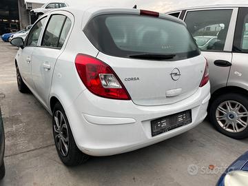 Ricambi usati per Opel Corsa 1.2 Benz del 2009