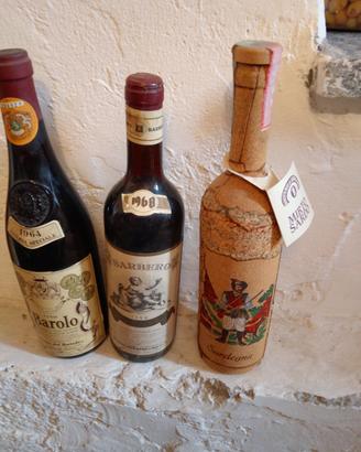 bottiglie barolo piu mirto tipico sardo