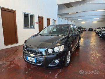 Chevrolet Aveo 1.4 100CV aut. 5 porte LTZ cambio a
