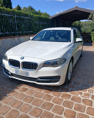 BMW 520d Touring Luxury Automatica 2016