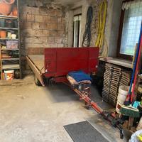 Carretto agricolo con gancio