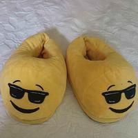 Pantofole bimbo/a emoji