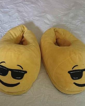 Pantofole bimbo/a emoji