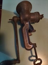 Tritacarne manuale vintage